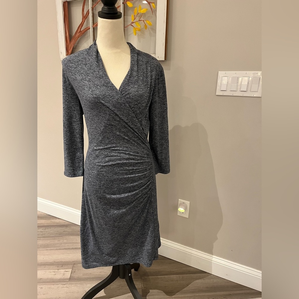 Ann Taylor wrap dress - Size 10